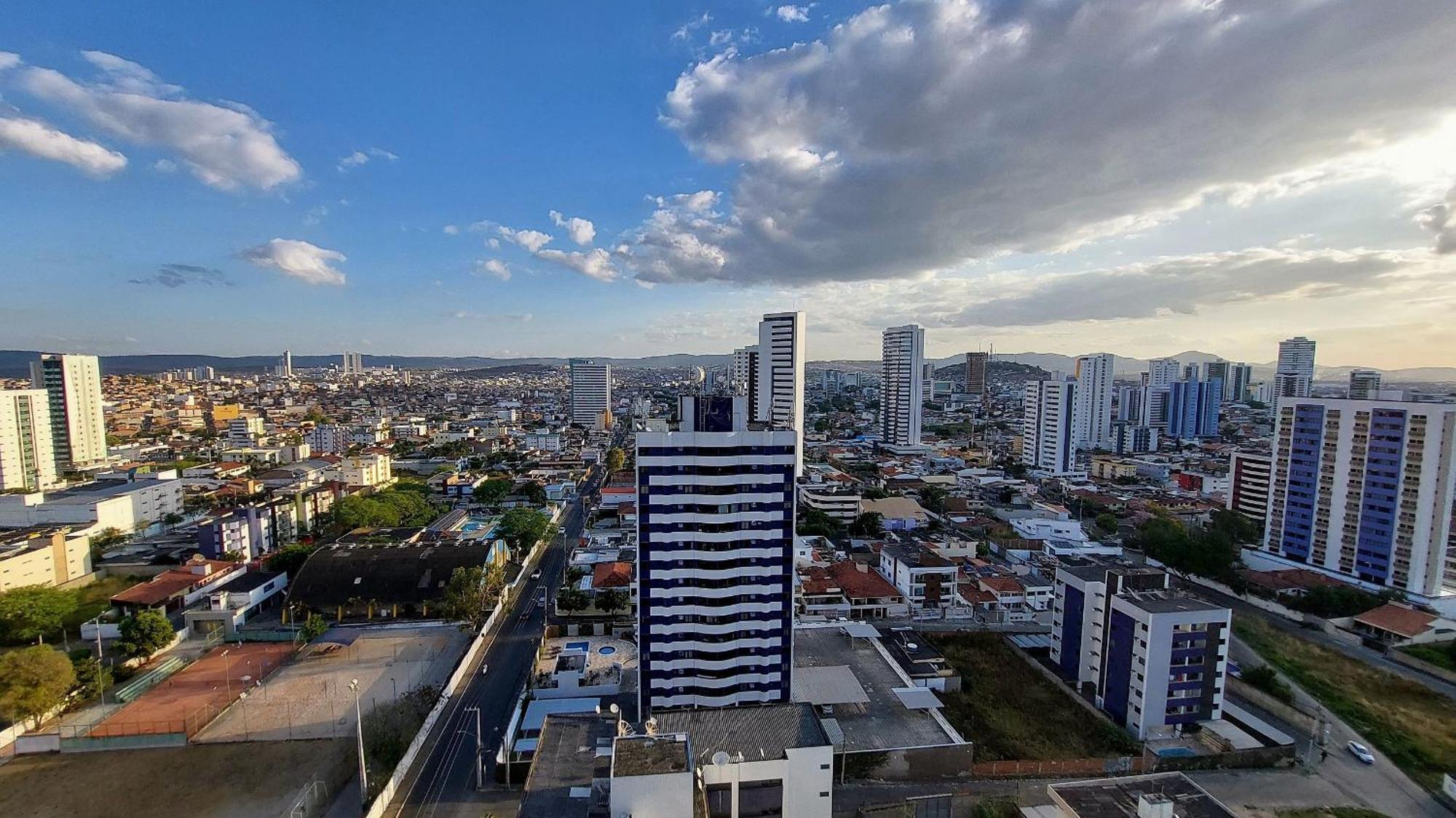 Ape Com Vista Espetacular No Edif. Mr. Roterdam Apartment การัวรู ภายนอก รูปภาพ